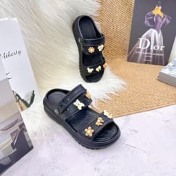 Sandal Nữ Đúc 2 Quai Có Hậu Đế Bánh Mì, Dép EVA Đế Cao Đính Charm 8