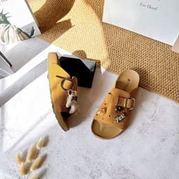 Dép Bánh Mì Nữ Đính Charm Dễ Thương, Quai Ngang Khóa Vuông Đế Dày 4