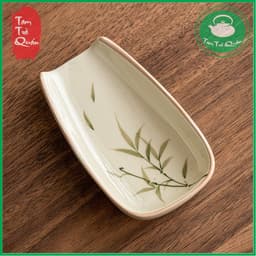 Máng đựng trà sứ họa cành trúc kèm muỗng gạt trà tre 4