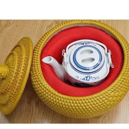 Bình Ủ Trà Giữ Nhiệt Giỏ Ủ Ấm Tích Pha Trà Xanh Gốm Sứ Bát Tràng Giành Nhựa Giả Mây Dùng Hãm Chè Dung Tích 1,6L MC33 6