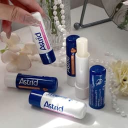 Son Dưỡng Môi Astrid Calendula 4.8g - Cúc Vạn Thọ Chữa Lành, Dưỡng Ẩm 24h, Phù Hợp Môi Nứt Nẻ 9
