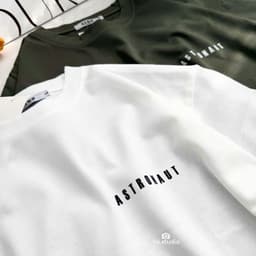 Áo thun 3158 YUSTUDIO form rộng áo thun unisex nam nữ trước ngực mẫu ASTRONAUT 9