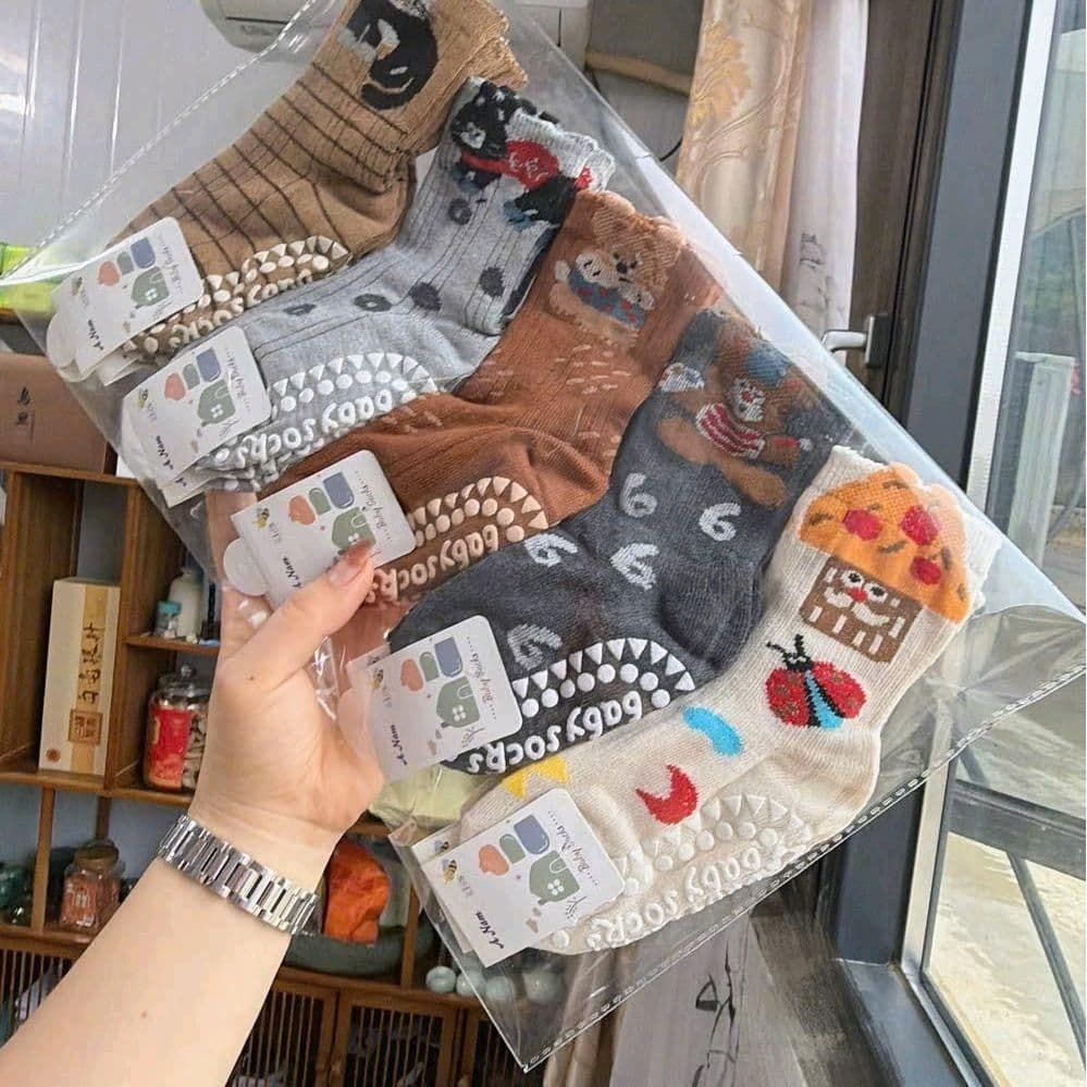 ​Tất Trẻ Em Chống Trượt Cổ Cao Hình Hoạt Hình Dễ Thương Cho Bé 1-12 Tuổi (Set 10 Đôi)