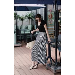 Chân Váy Xoè Midi Phối Kẻ Chất Lụa Hàn 2 Lớp MACI MCVCVKE0402 Thời Trang Nữ Thiết Kế 5