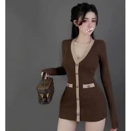 Đầm Tăm Len Gân Ôm Dáng Cổ V Phối Viền Nút Cài Tay Dài Dáng Ngắn Tôn Dáng Thanh Lịch Thu Đông 8