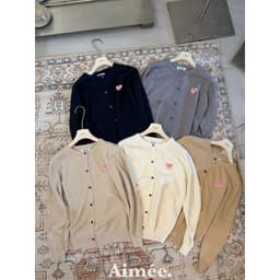 𝟏𝟒𝐚𝐦.𝐬𝐭𝐮𝐝𝐢𝐨 | Áo Khoác Cardigan Len Cổ Tròn Dệt Kim Dài Tay Thêu Trái Tim Cài Cúc Hàn Quốc 9