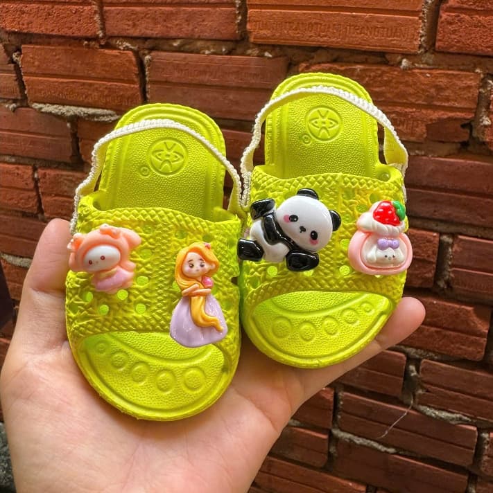 Dép Tổ Ong cho Bé Gái Có Quai Thun Kèm Sticker 0-5 Tuổi Dép Tập Đi Cho Bé Kem déptổong chobé cóchun