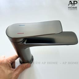 Vòi lavabo nóng lạnh đồng thau mạ crome niken – cao 17cm dài 16cm 9