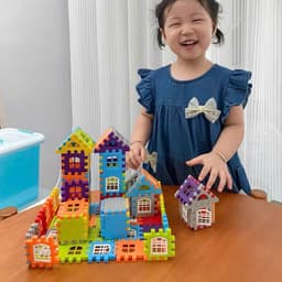 Đồ chơi lắp ghép 3D lâu đài 160 chi tiết giúp trẻ phát triển tư duy sáng tạo. 3