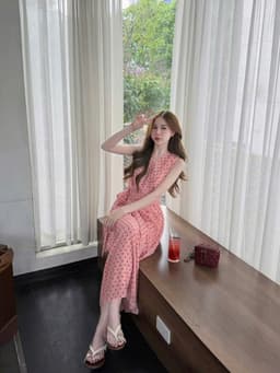 Đầm váy dài, Đầm đi biển tôn dáng chất Mango chấm bi kiểu sát nách phối dây nơ eo dáng dài_QCMK 3