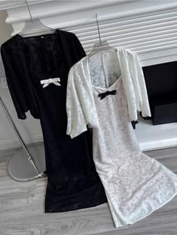 Set đi biển, Set đầm body thiết kế 2 dây chất Ren Hoa đính nơ tôn dáng phối khoác kiểu tay lửng_MKQC 8