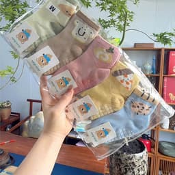 (TẤT SƠ SINH) Set 5 Đôi Tất Cotton Kèm Chống Trượt Cho Các Bé Phối Nhiều Họa Tiết Mã Mới Nhất 3