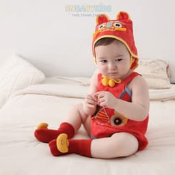 Vớ Cổ Cao Cho Bé Màu Đỏ Họa Tiết 3D Dễ Thương, Tất Trẻ Em Phong Cách Tết Noel SNBABYKIDS 2