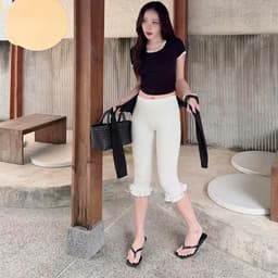 [ANNI.studio] Quần Lửng Umi Đen - Trắng Lai Nhún Bèo 3