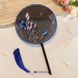 Quạt Tròn Cổ Trang Thêu Hoa Cán Dài, Viền Ngọc Trai Tua Rua – Quạt Hán Phục Chụp Ảnh 6