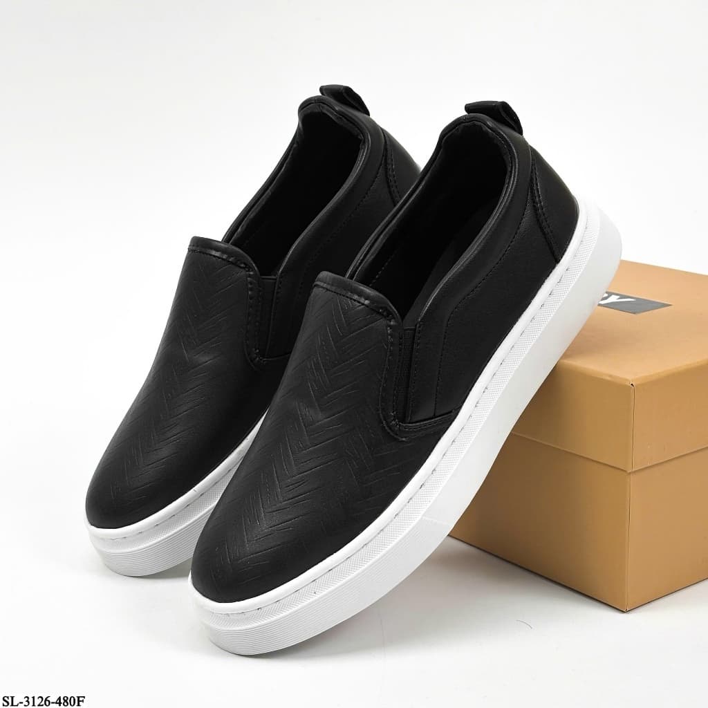 GIÀY SLIPON NAM, XỎ LÀ ĐI, ĐƠN GIẢN NHƯNG VẪN CỰC KỲ CHỈNH CHU SL-3126