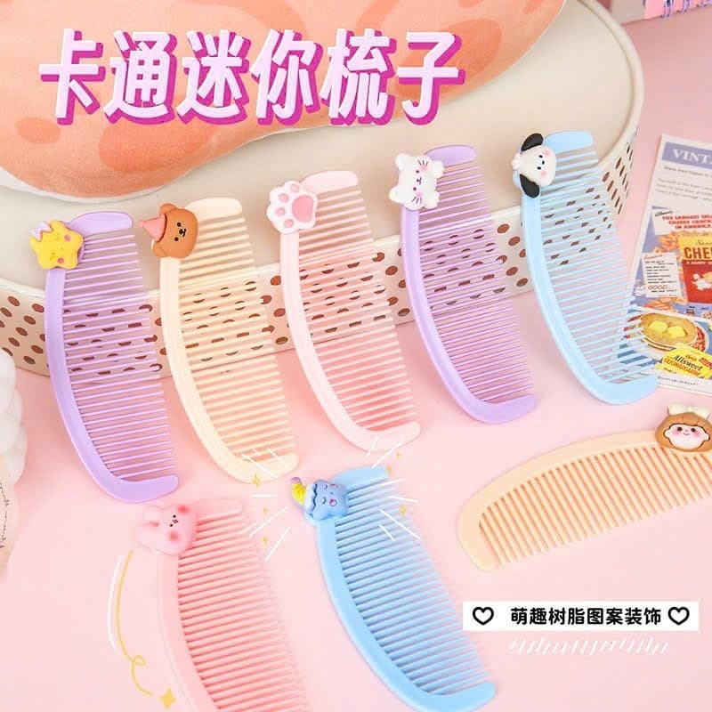 Lược nhựa mini bán nguyệt - Hồng