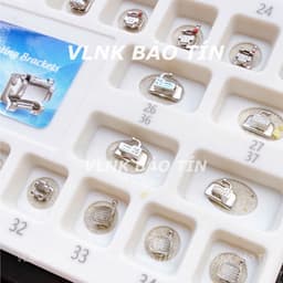 Mắc cài kim loại chỉnh nha, mắc cài tự buộc, mắc cài tự khóa cao cấp slot 018 022 4