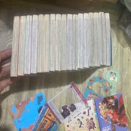 (+3pk) Bộ 14q vở Hanako cậu ma nhà xí tập 1-14 - hanako  Mô tả:  sản phẩm cũ, chất lượng khá đến tốt, đã chụp các góc  b 5