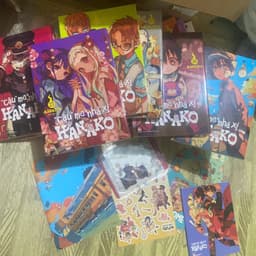 (+3pk) Bộ 14q vở Hanako cậu ma nhà xí tập 1-14 - hanako  Mô tả:  sản phẩm cũ, chất lượng khá đến tốt, đã chụp các góc  b 2