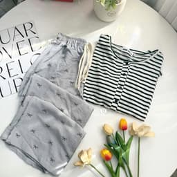 Bộ thun nữ tay dài YUSTUDIO chất áo giấy tay dài kèm quần đũi suông dài mặc mua thu đông mẫu Áo Kẻ Đen Tay Dài 1