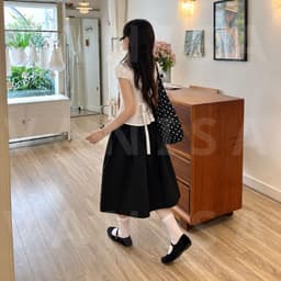 Chân Váy Lửng Nữ SUMI Kiểu Nhật Vải Kaki Đơn Giản Dáng Lửng Đính 4 Nút đen nâu VANISA V4N 3