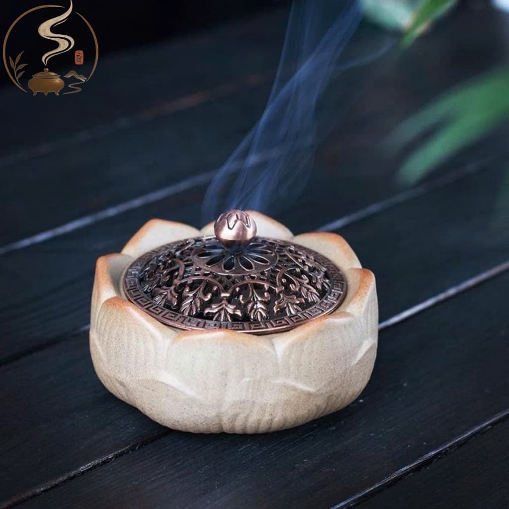 Lư xông trầm bạch ngọc liên hoa