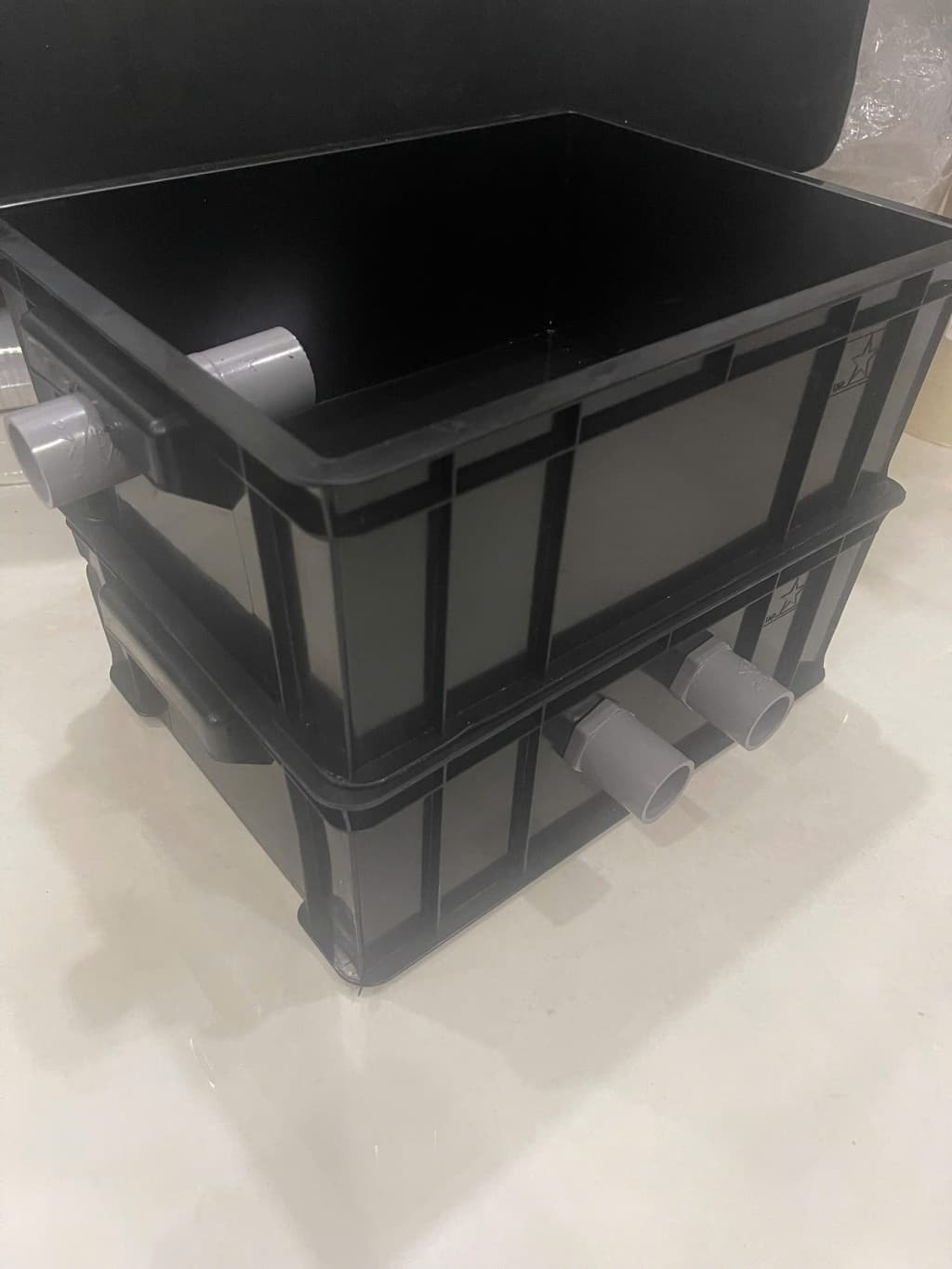 Bộ lọc baki Màu Đen tràn trên cho hồ cá cảnh dưới 500 lít - Kích Thước 34x26x13 - ống vào mặt hông phi 27
