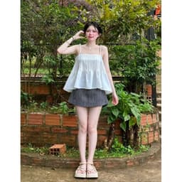Set áo kiểu 2 dây cột cổ vuông dáng xoè nhẹ và chân váy kẻ sọc có lót 2