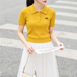 Len Nữ Tay Ngắn Cổ Polo Thêu Chữ M – Dệt Gân Ôm Dáng, Phong Cách Hàn Quốc 1