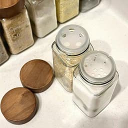 Hũ Đựng Gia Vị Thủy Tinh Nắp Gỗ Có Nắp Rắc Đa Năng – Lọ Đựng Muối Tiêu Đường Hạt Tiện Lợi Nhà Bếp - kgdvn 3