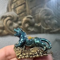 Tượng đồng mini Bạch hổ phong thủy . rộng 5cm 9