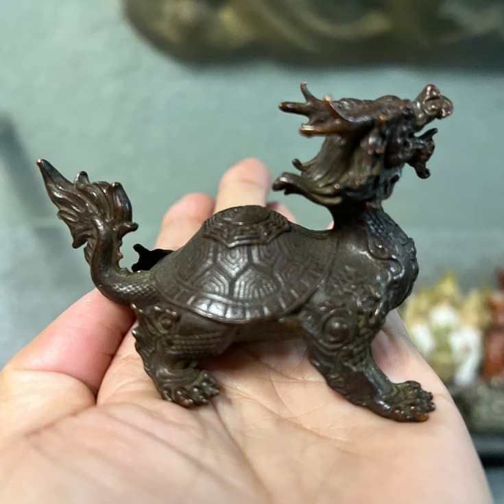 Tượng đồng cổ Long Quy . rộng 8 cm x cao 5.5 cm