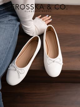 [EROSSKA] - Giày búp bê mũi tròn, phong cách balletcore kiểu dáng basic màu kem - EL146 16