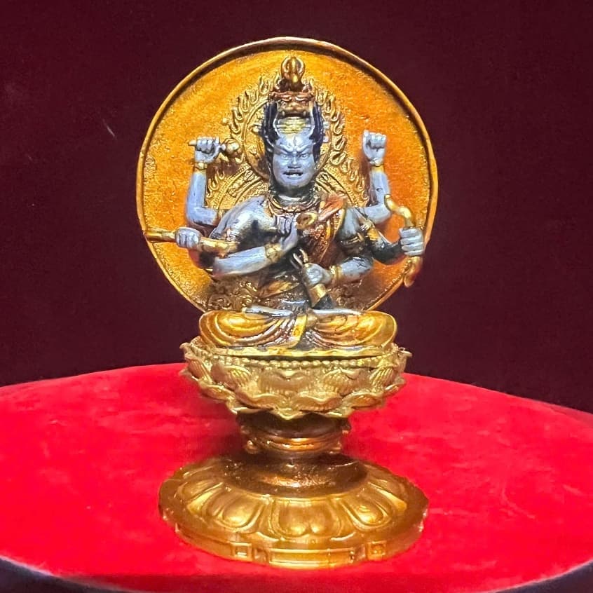 Tượng Fudo Mingwang  ( bất động Minh Vương ) bằng đồng . cao 7.5 cm