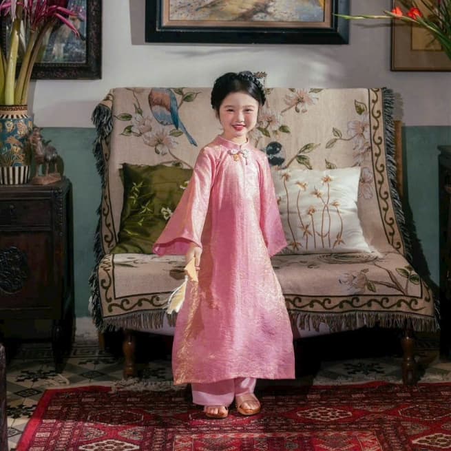 Áo dài bé gái dáng suông nhẹ - vải tằm sò ánh kim cao cấp - thích hợp mặc Trung Thu, Lễ Tết