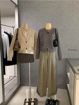 𝑾𝑮𝑾𝑬 𝑺𝒕𝒖𝒅𝒊𝒐 𝒙 𝑬𝑵𝑬𝑵 Áo Len Cardigan Nữ Vặn Thừng Nổi Thêu Ngựa Basic Phong Cách Hàn Quốc 11581 4