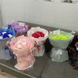 ( baner 20/10) ( Mẫu mới hot) Bó hoa sáp  hàn quốc 20 bông bọc giấy bóng kính  kèm banner 20/10 tặng quà dip 20/10 8