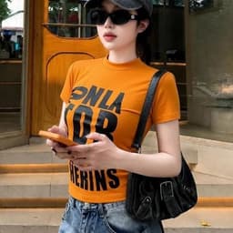 Áo Thun Nữ Ôm Body In Typography, Chất Thun Co Giãn 4 Chiều Mềm Mịn, Tôn Dáng Thanh Lịch, Áo Basic Trơn Dễ Phối Đồ Q18 5