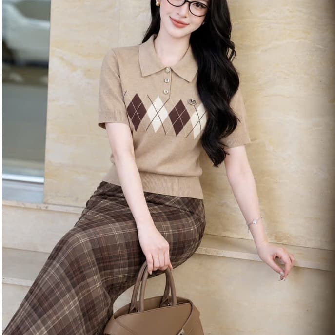 Áo Len Nữ Cổ Bẻ Polo Họa Tiết Caro Quả Trám Phong Cách Hàn Quốc