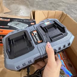 ĐẾ SẠC ĐÔI 2 PIN 21V_1.5AH CHÂN PHỔ THÔNG KAPUSI K00009 CẤM ĐIỆN TRỰC TIẾP 220V 4
