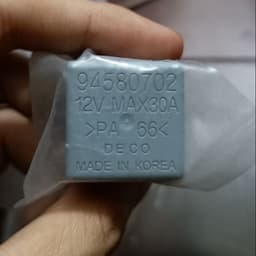 Relay Rơ Le cầu chì 30A Mã GM 94580702 giá 1 chiếc 4