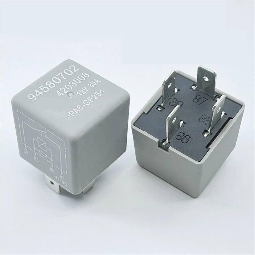 Relay Rơ Le cầu chì 30A Mã GM 94580702 giá 1 chiếc