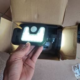Đèn Năng Lượng Mặt Trời 3 Đầu 122 LED, Đèn Cảm Biến Chuyển Động Ngoài Trời Chống Nước, Chiếu Sáng Sân Vườn 8