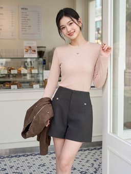 Quần sooc nữ CARDINA chất liệu dạ dáng A cạp liền đính tag  6QSA32 7