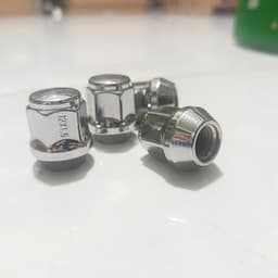 ốc lốp bánh xe ô tô M12 ren 1.5 dài 28mm cho xe hơi có thông số bu lông lốp là M12x1.5 (đảm bảo cơ khí chính xác ) 2