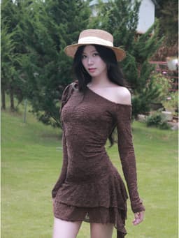 [LYNLUX] Đầm Ren Hoa Hồng Ôm Body Cổ Trễ Vai Lệch Tầng QuyẾn Rũ - Váy Ren Dài Tay Dáng Xòe Bánh Bèo Đi Chơi Tiệc 5