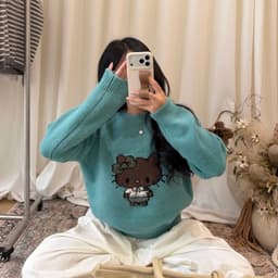 𝟏𝟒𝐚𝐦.𝐬𝐭𝐮𝐝𝐢𝐨 | Áo Len Nữ Cổ Tròn Dệt Kim Họa Tiết Hello Kitty Nơ Đáng Yêu Dáng Rộng Phong Cách Hàn Quốc Mặc Thu Đông 5