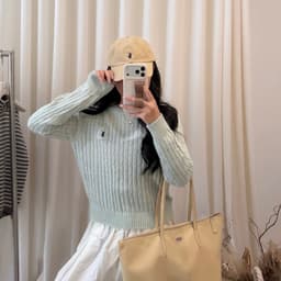 𝟏𝟒𝐚𝐦.𝐬𝐭𝐮𝐝𝐢𝐨 | Áo Len Nữ Cổ Tròn Dệt Kim Vặn Thừng Có Túi Ngực Thêu Logo Polo Hàn Quốc Dày Dặn Mặc Thu Đông 4