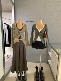ENEN Áo Thun Nữ Tay Dài Phối Cổ Yếm Ren Hai Lớp Ôm Dáng Phong Cách Hàn Quốc 11524 2